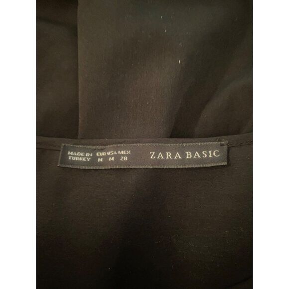 Zara, women's black 3/4 scrunched sleeve blouse size medium - Picture 5 of 8